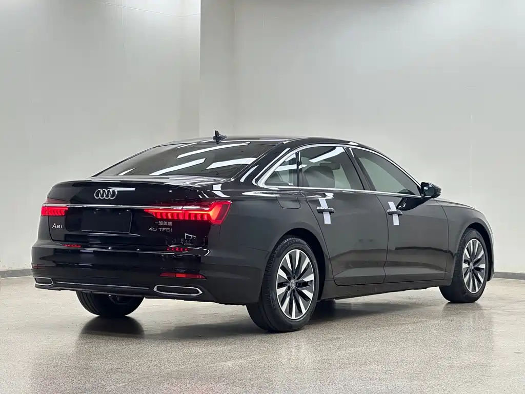 Audi A6L — миниатюра 7