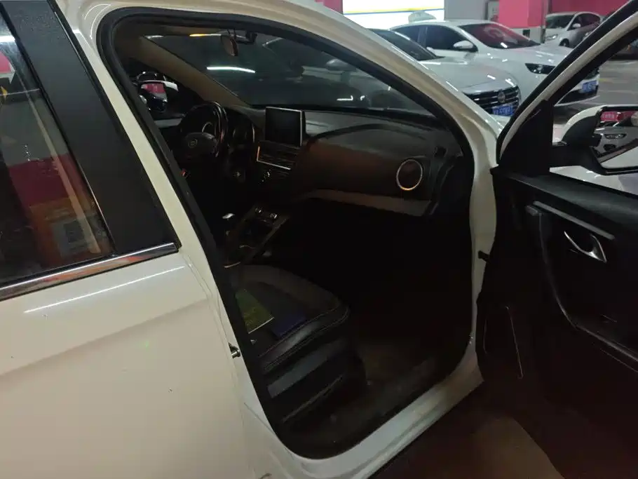 Bestune X40 — миниатюра 8