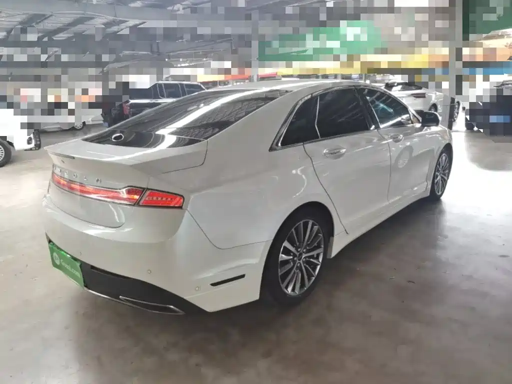 Lincoln MKZ — миниатюра 7