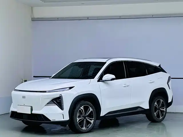 2023 Geely Galaxy L7