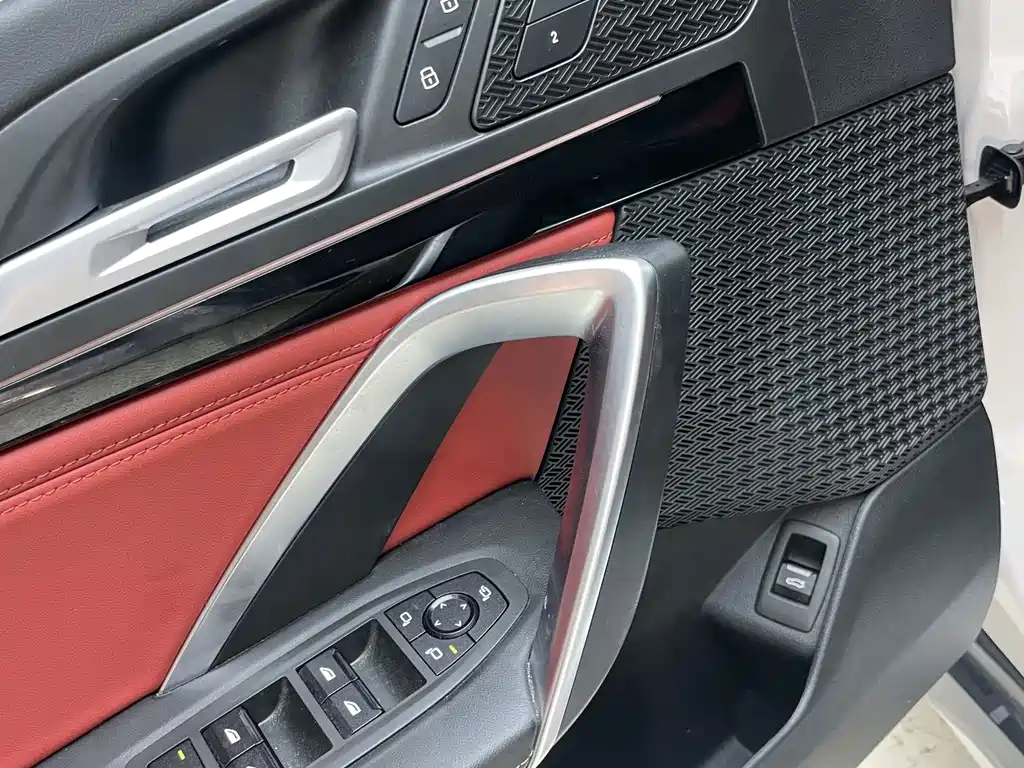 BMW X1 — миниатюра 14