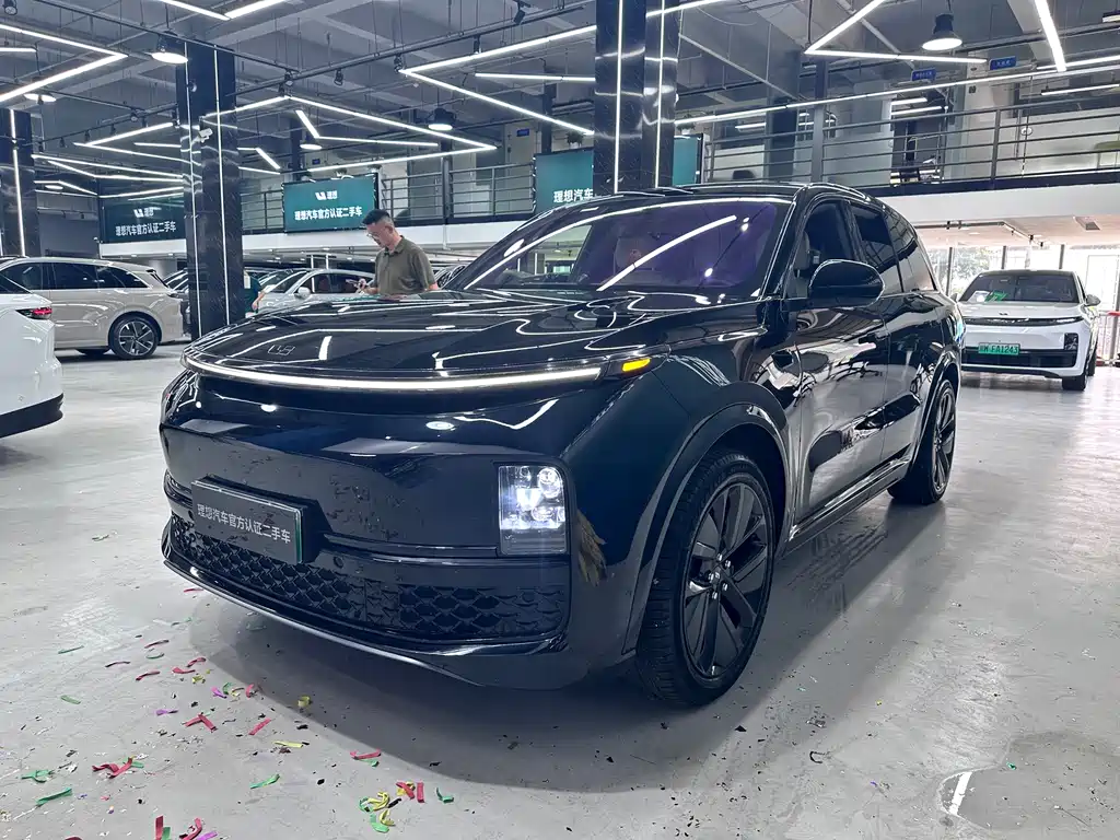 Li Auto Li L8 2024