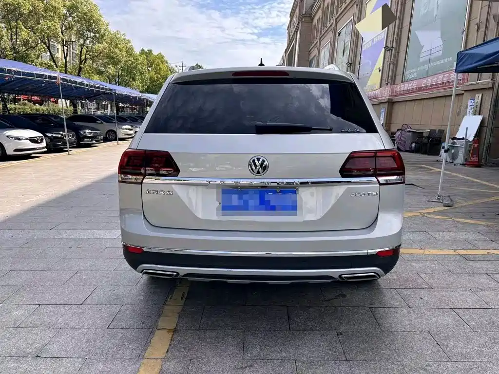 Volkswagen Teramont — миниатюра 5