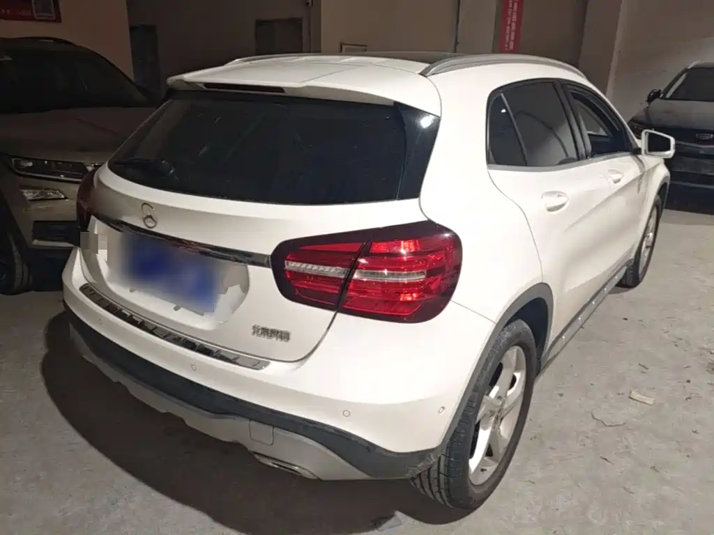 Mercedes-Benz GLA — миниатюра 7