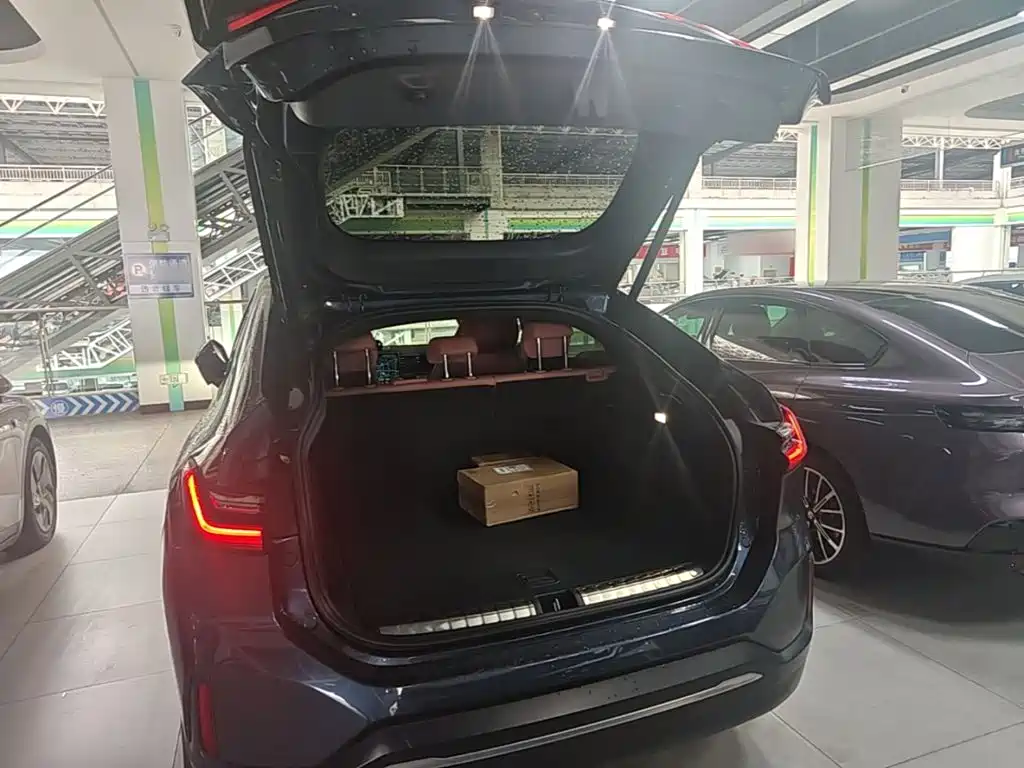 NIO EC6 — миниатюра 19