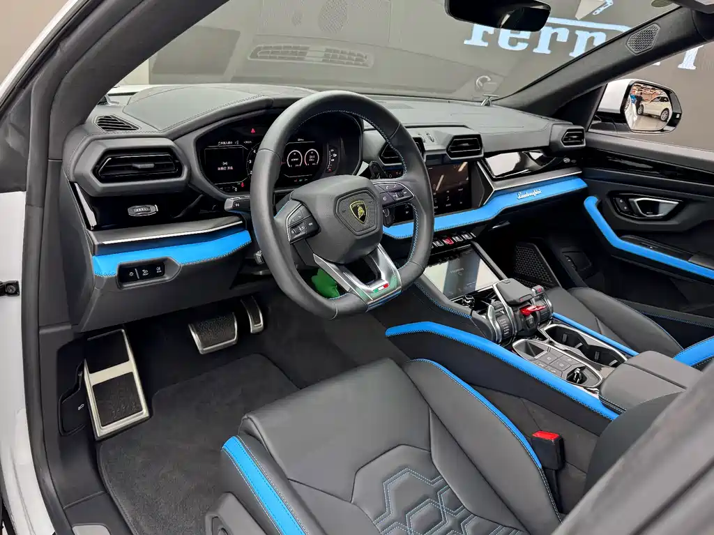 Lamborghini Urus SE — миниатюра 3