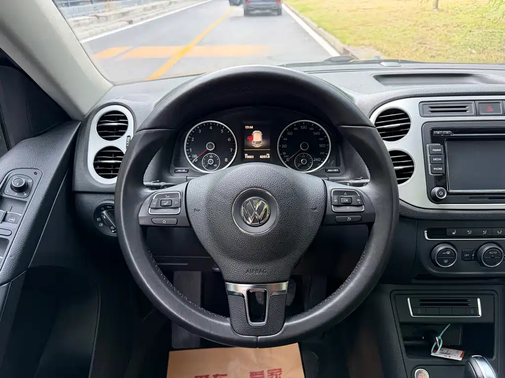 Volkswagen Tiguan — миниатюра 6