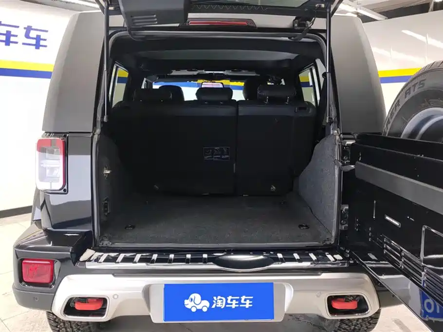 BAIC BJ40 2024 2.0T