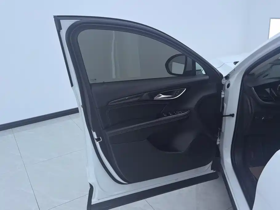Buick Envision S — миниатюра 7