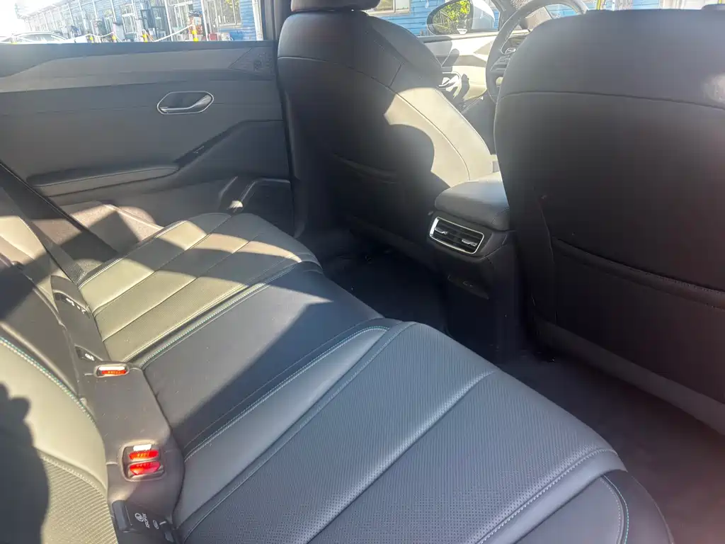 BYD Qin L — миниатюра 8