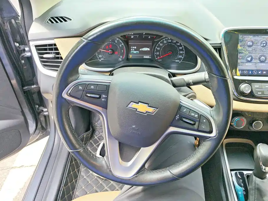 Chevrolet Monza — миниатюра 15