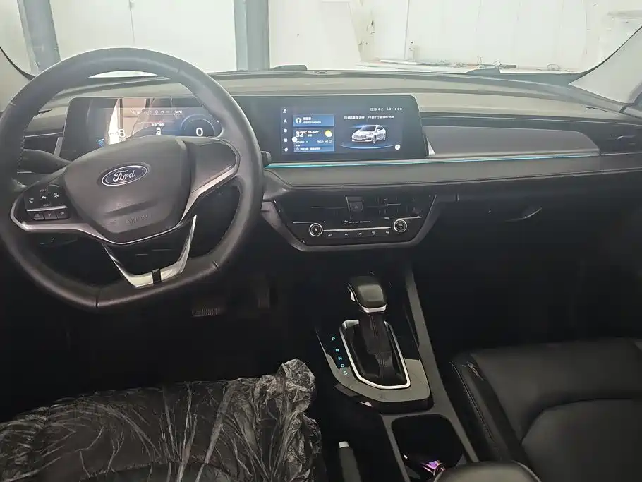 Ford Escort — миниатюра 12