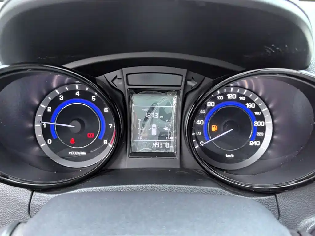 Changan CS15 — миниатюра 12