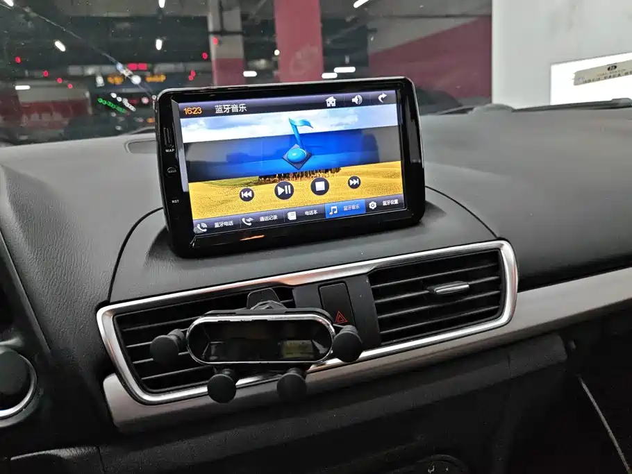 Mazda 3 Axela — миниатюра 13