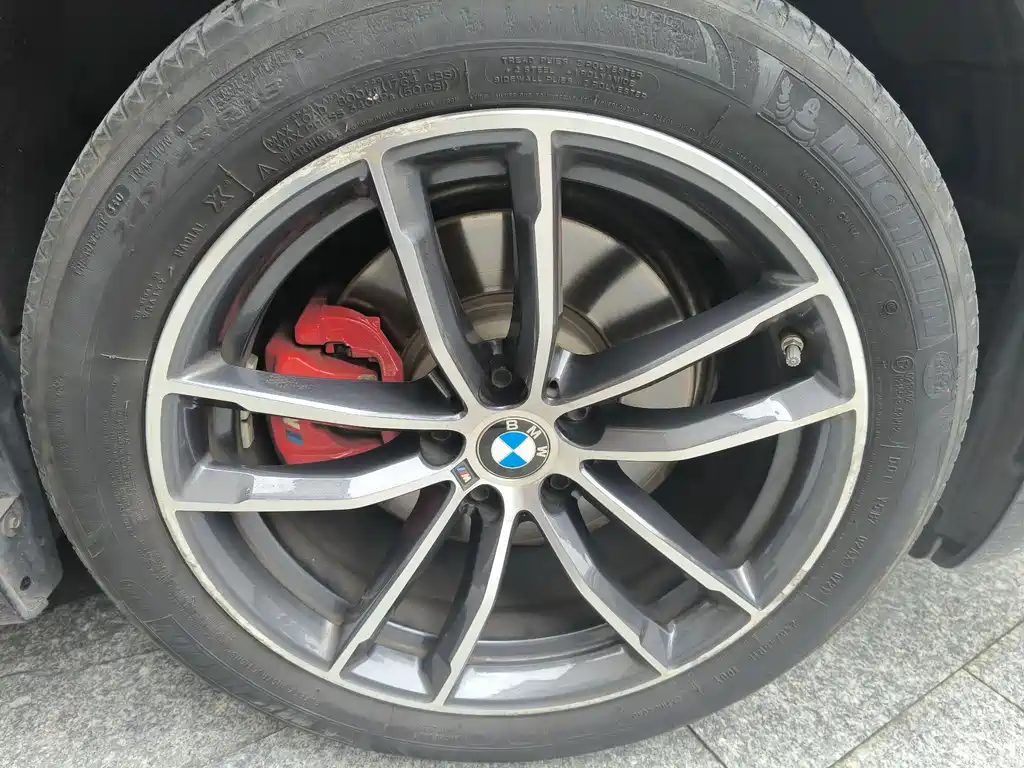 BMW 5 Series — миниатюра 26
