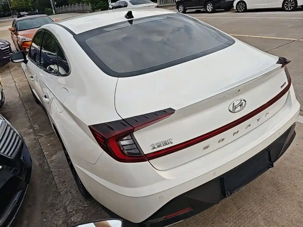Hyundai Sonata — миниатюра 5