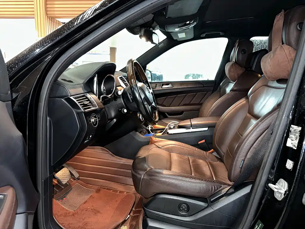 Mercedes-Benz GL-Class — миниатюра 5