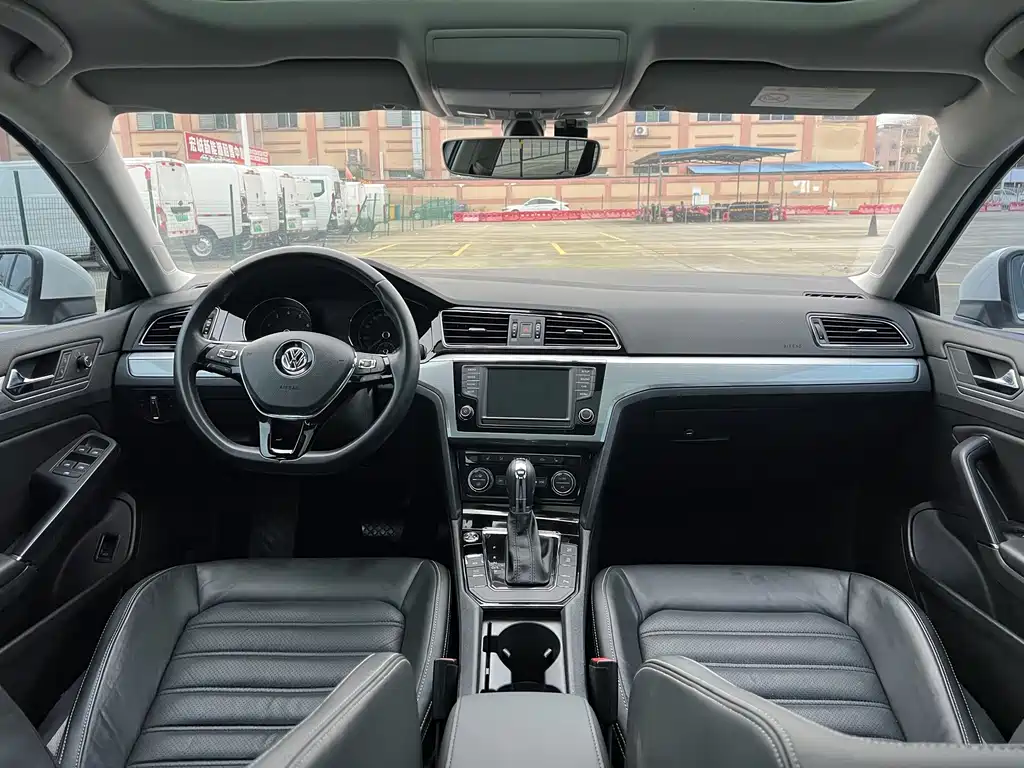 Volkswagen Lamando — миниатюра 10