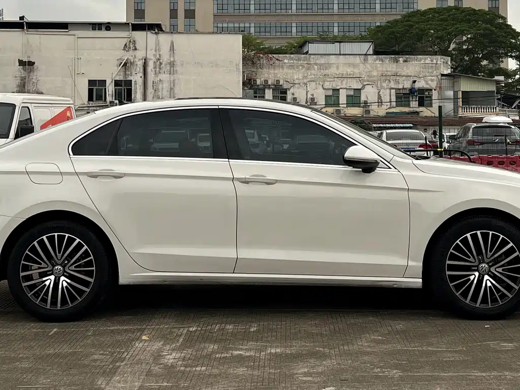 Volkswagen Lamando — миниатюра 15