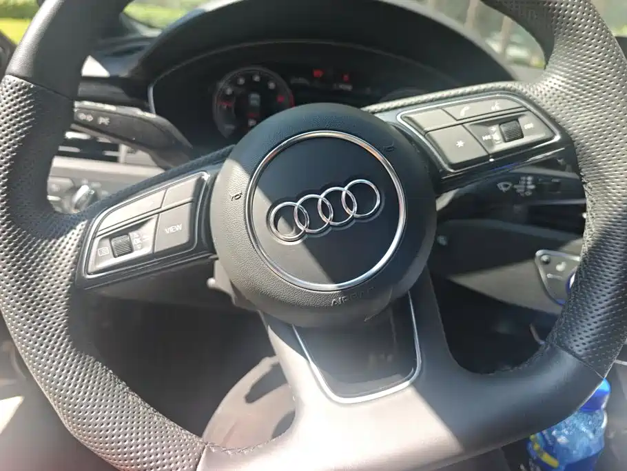 Audi A4L — миниатюра 15