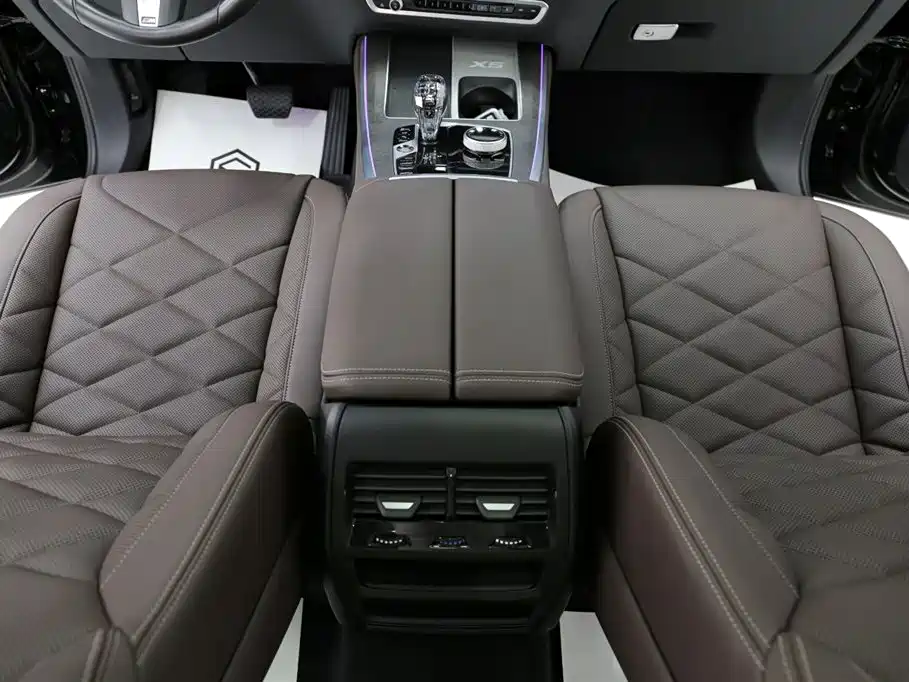 BMW X5 2022 xDrive 30Li Premium M Sport