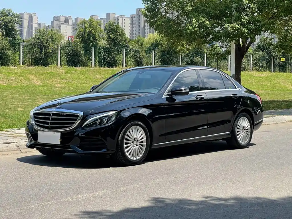 Mercedes-Benz C-Class Facelift C 180 L Fashion