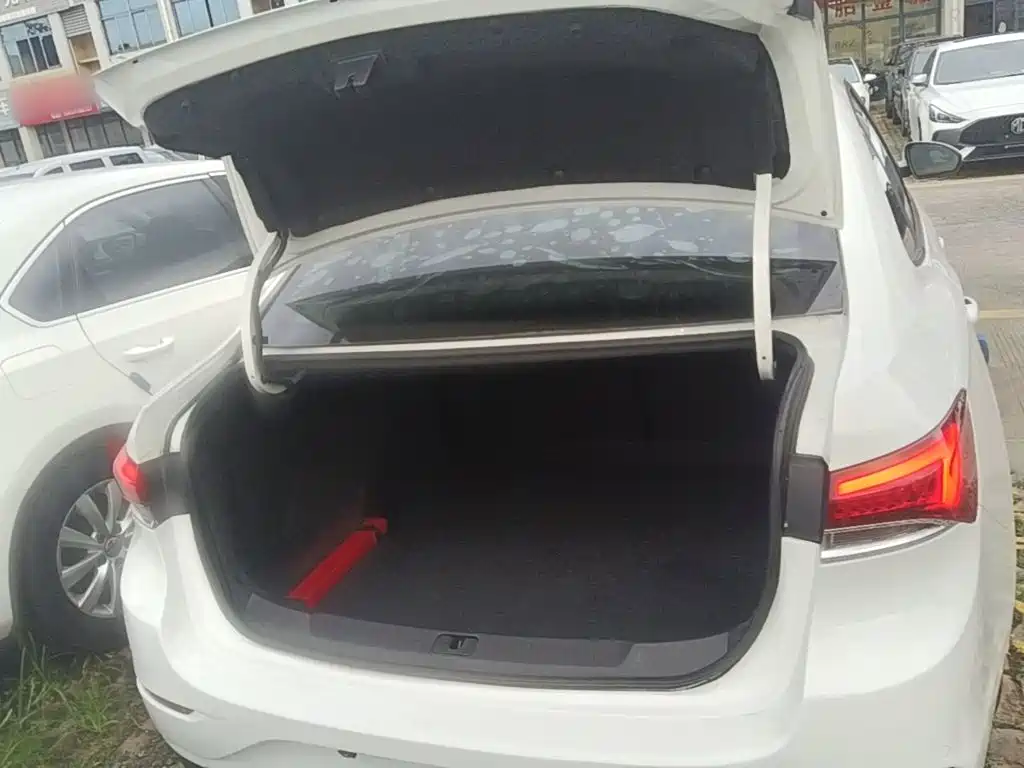 Buick Excelle — миниатюра 19