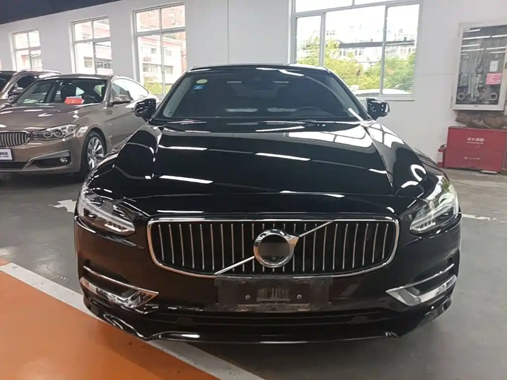 Volvo S90 — миниатюра 3