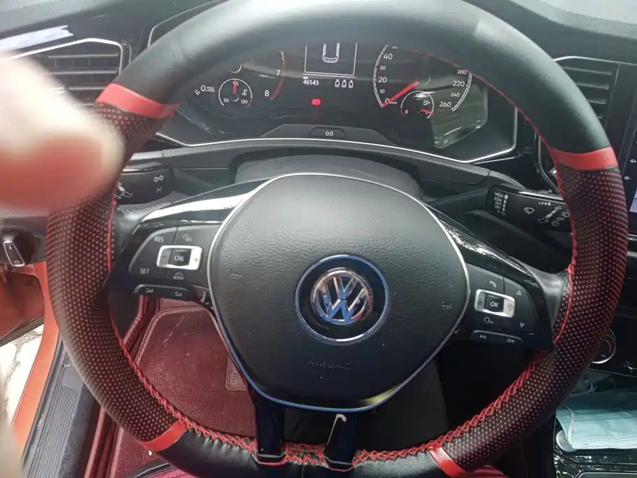 Volkswagen T-Roc — миниатюра 15
