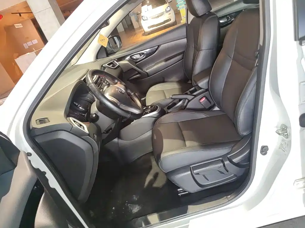 Nissan Qashqai — миниатюра 15