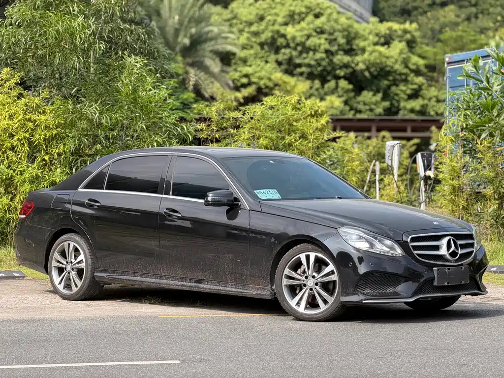 Mercedes-Benz E-Class — миниатюра 3