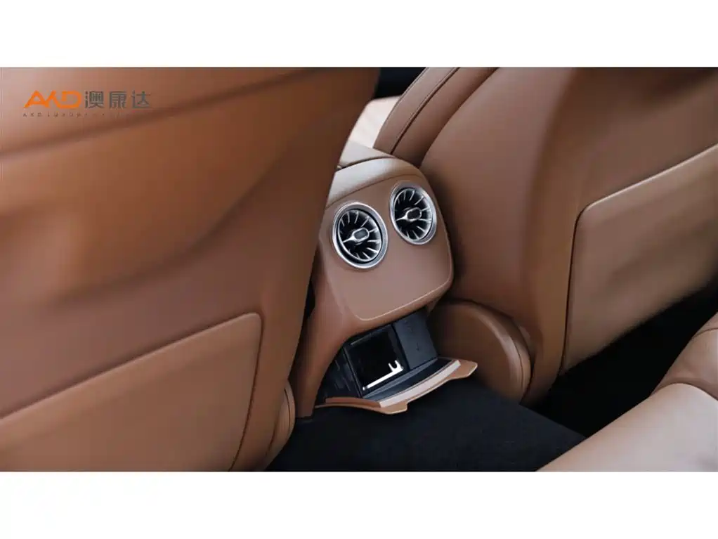 Mercedes-Benz CLS — миниатюра 9