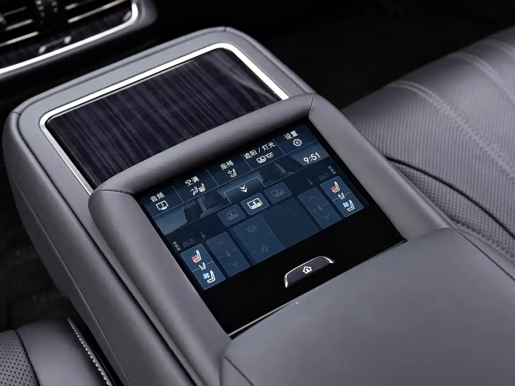 Lexus LS — миниатюра 19
