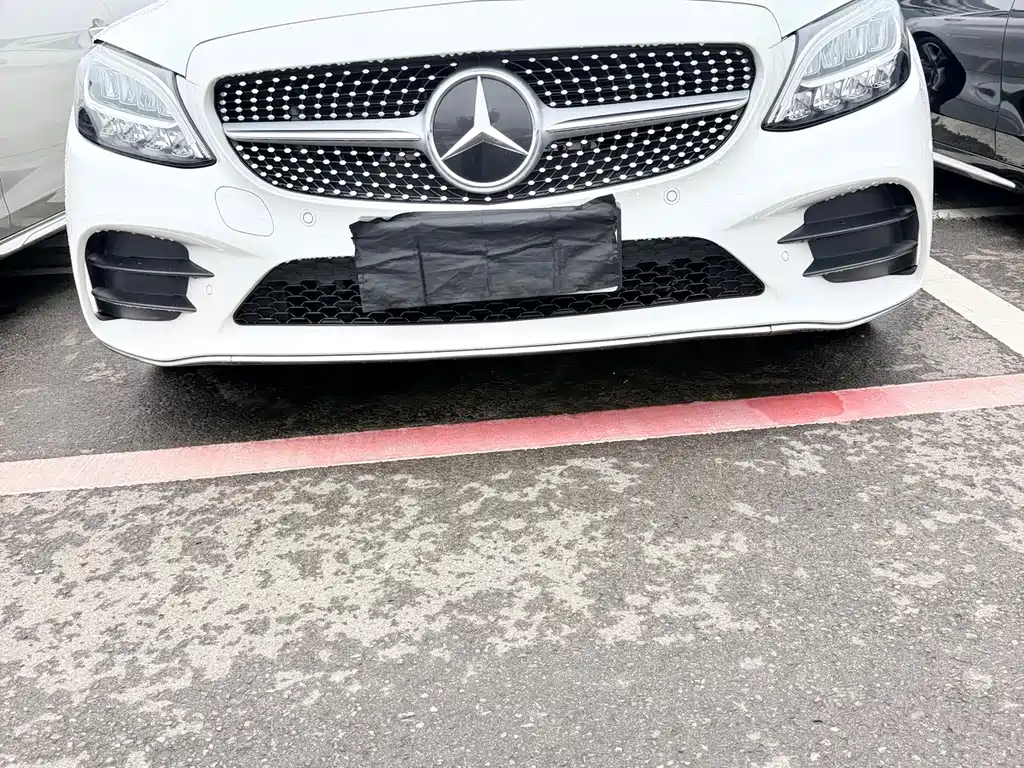 Mercedes-Benz C-Class — миниатюра 2