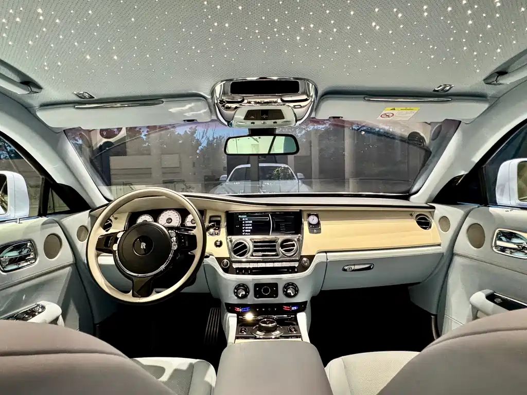 Rolls-Royce Wraith — миниатюра 8
