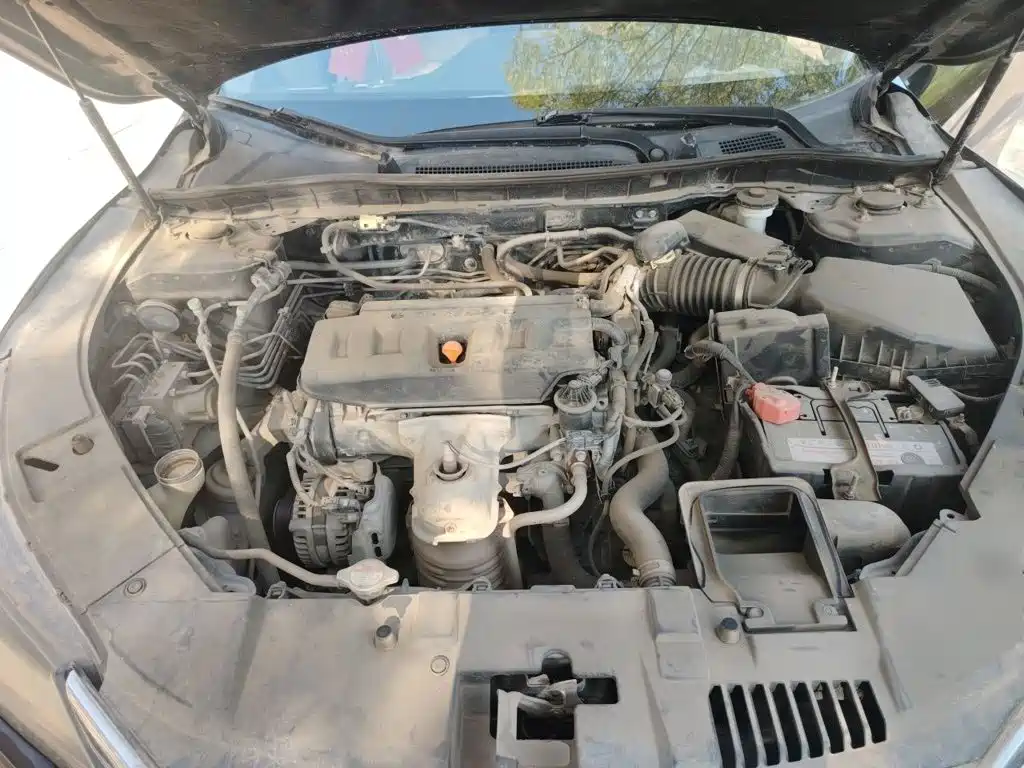 Honda Accord — миниатюра 17
