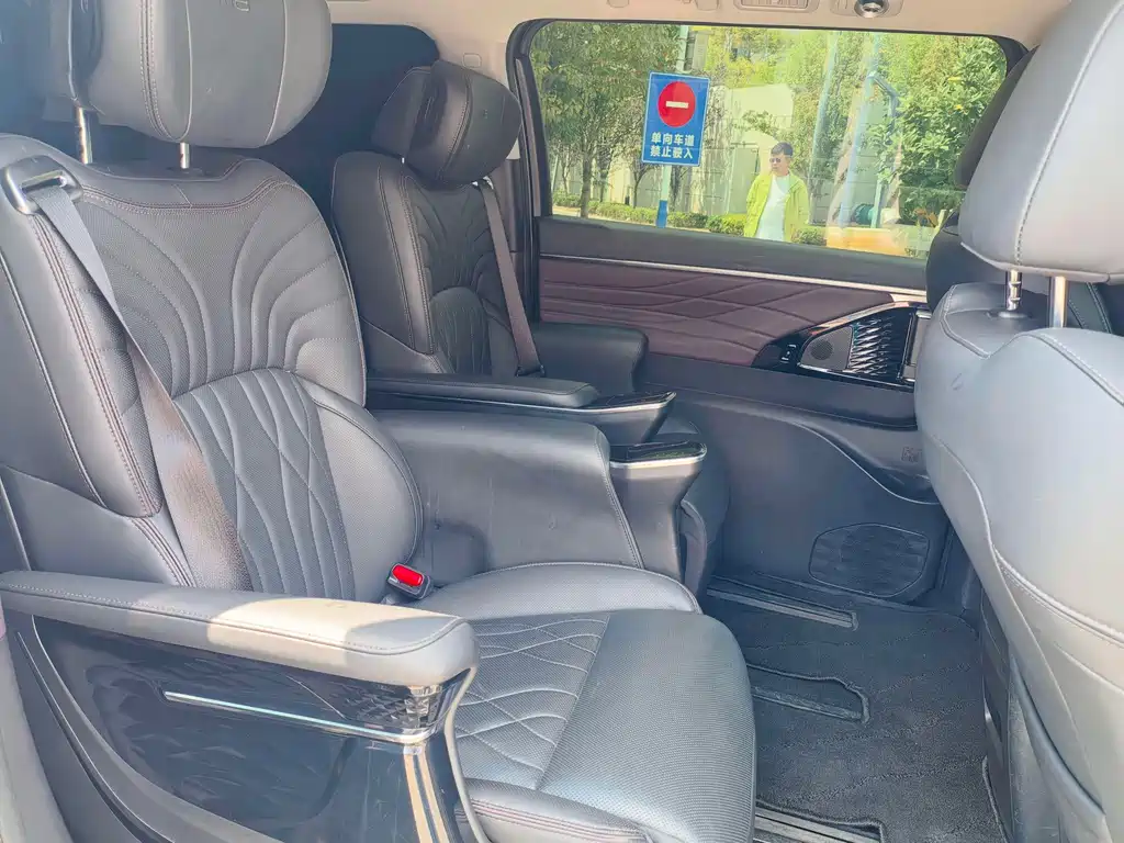 GAC Motor Trumpchi M8 — миниатюра 10