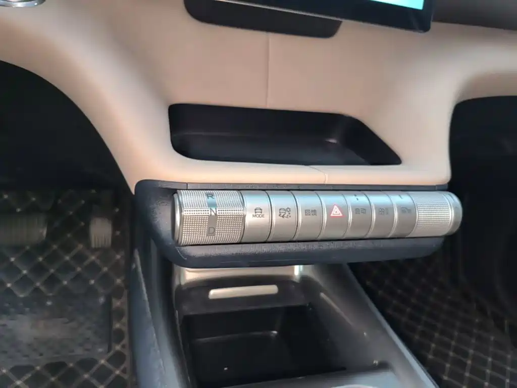 BYD Dolphin — миниатюра 14