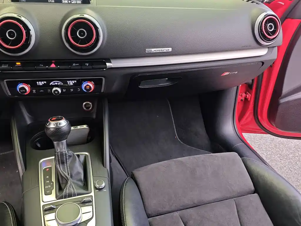 Audi S3 — миниатюра 11