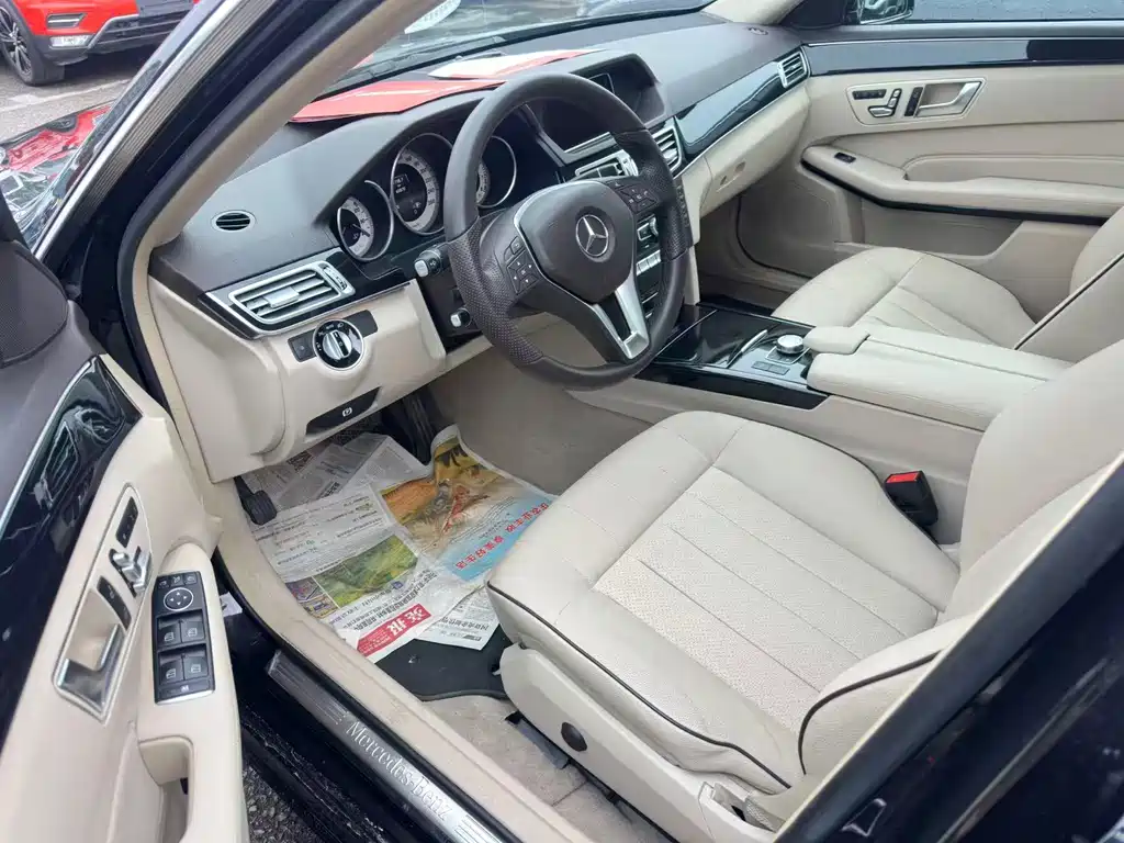 Mercedes-Benz E-Class — миниатюра 9