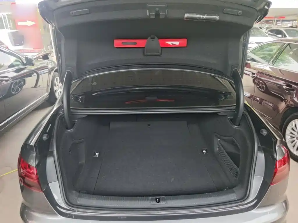 Audi A4L — миниатюра 19