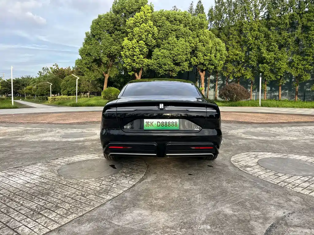 Yangwang Yangwang U7 — миниатюра 9