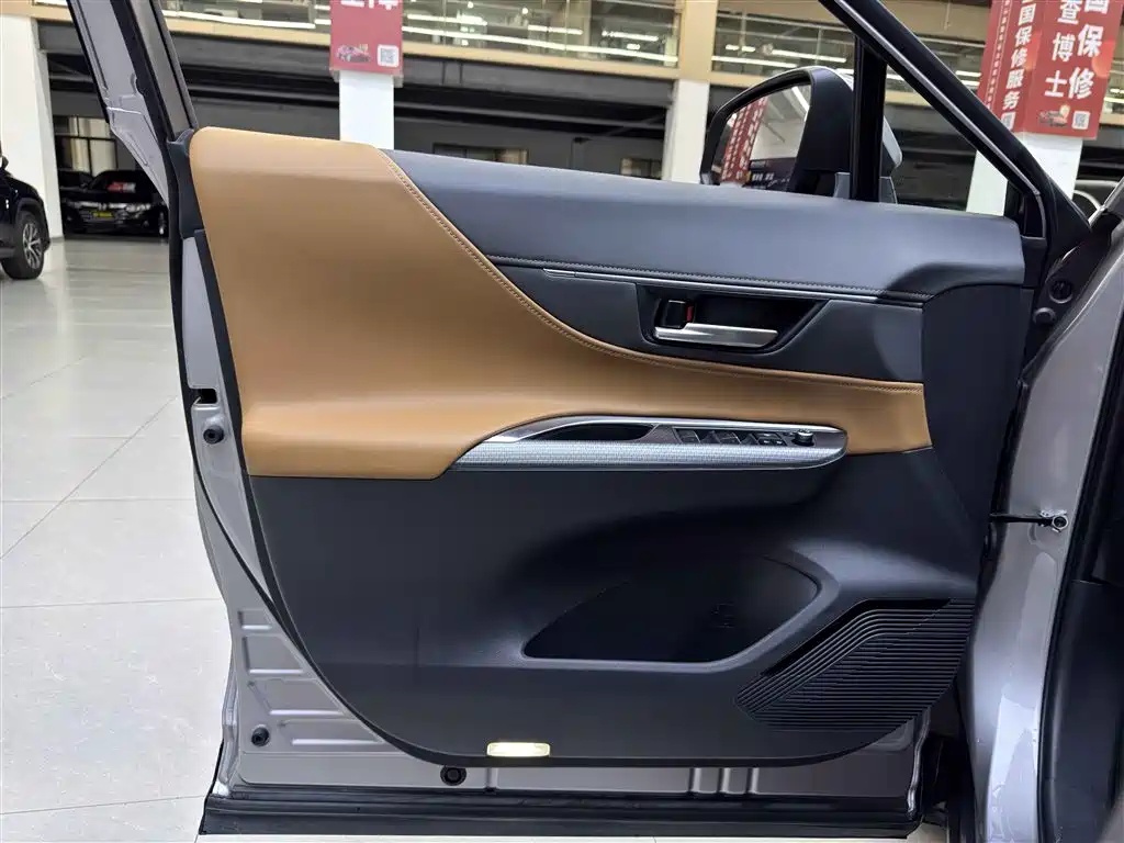 Toyota Venza — миниатюра 14