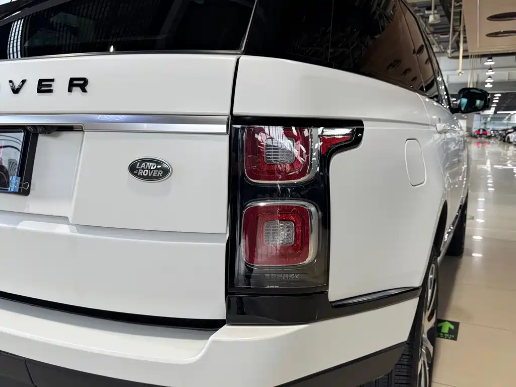 Land Rover Range Rover — миниатюра 10