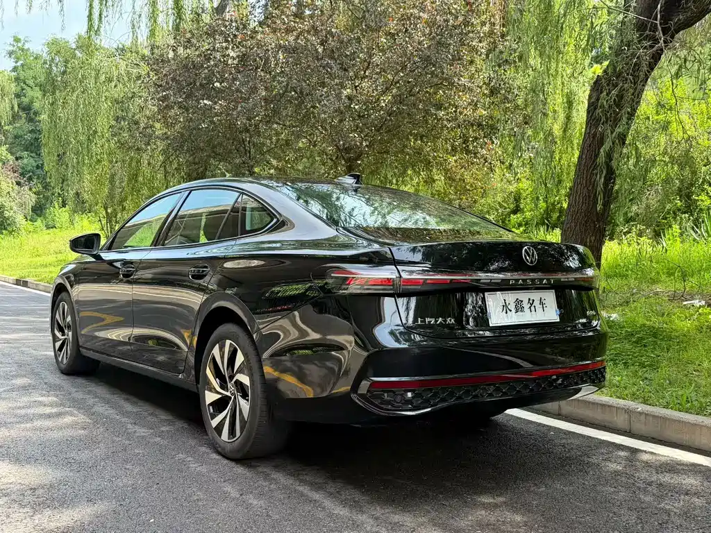 Volkswagen Passat 2025 Pro 380TSI