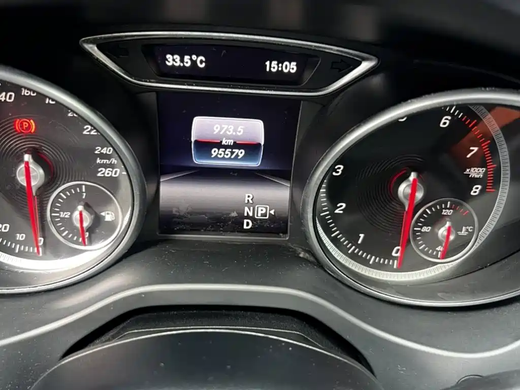 Mercedes-Benz GLA — миниатюра 8