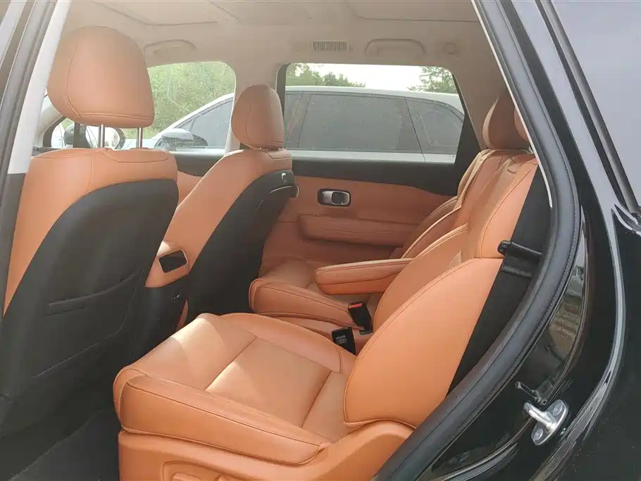 Leapmotor C16 2026 280 6 мест