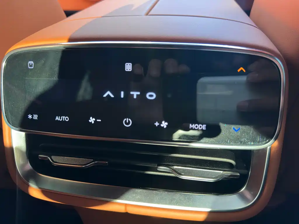 AITO AITO M8 — миниатюра 17