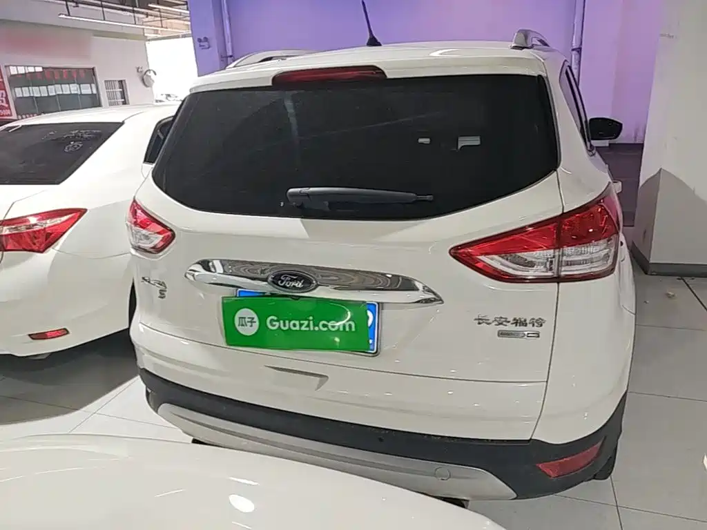Ford Kuga — миниатюра 6