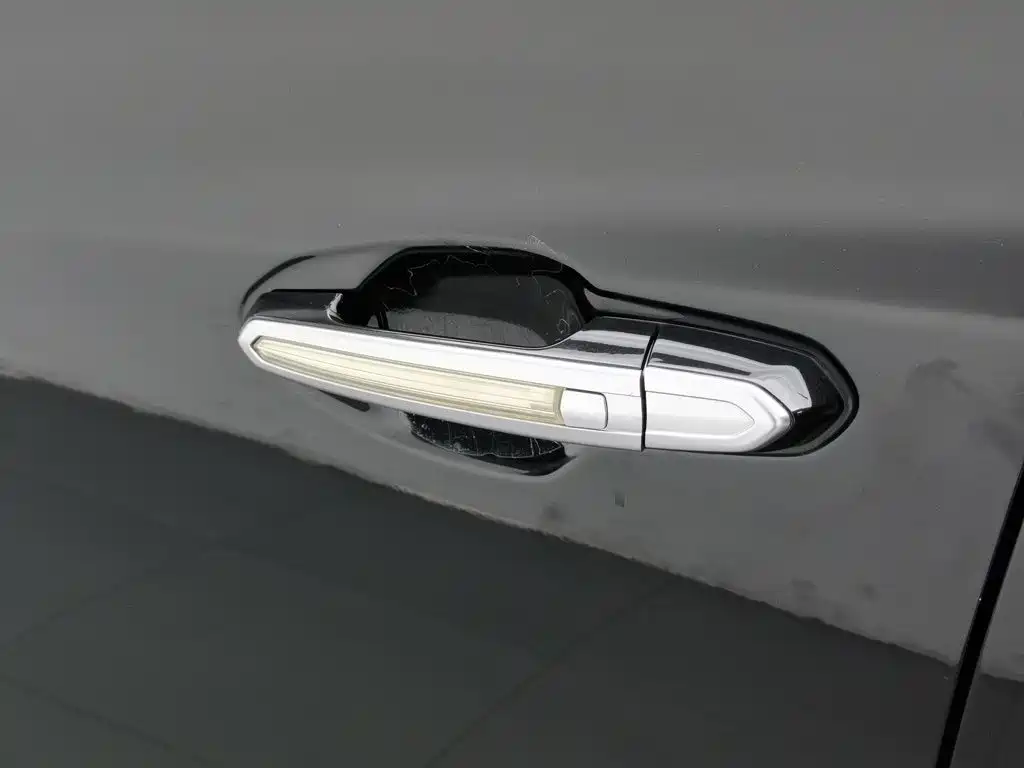Cadillac XT5 — миниатюра 18